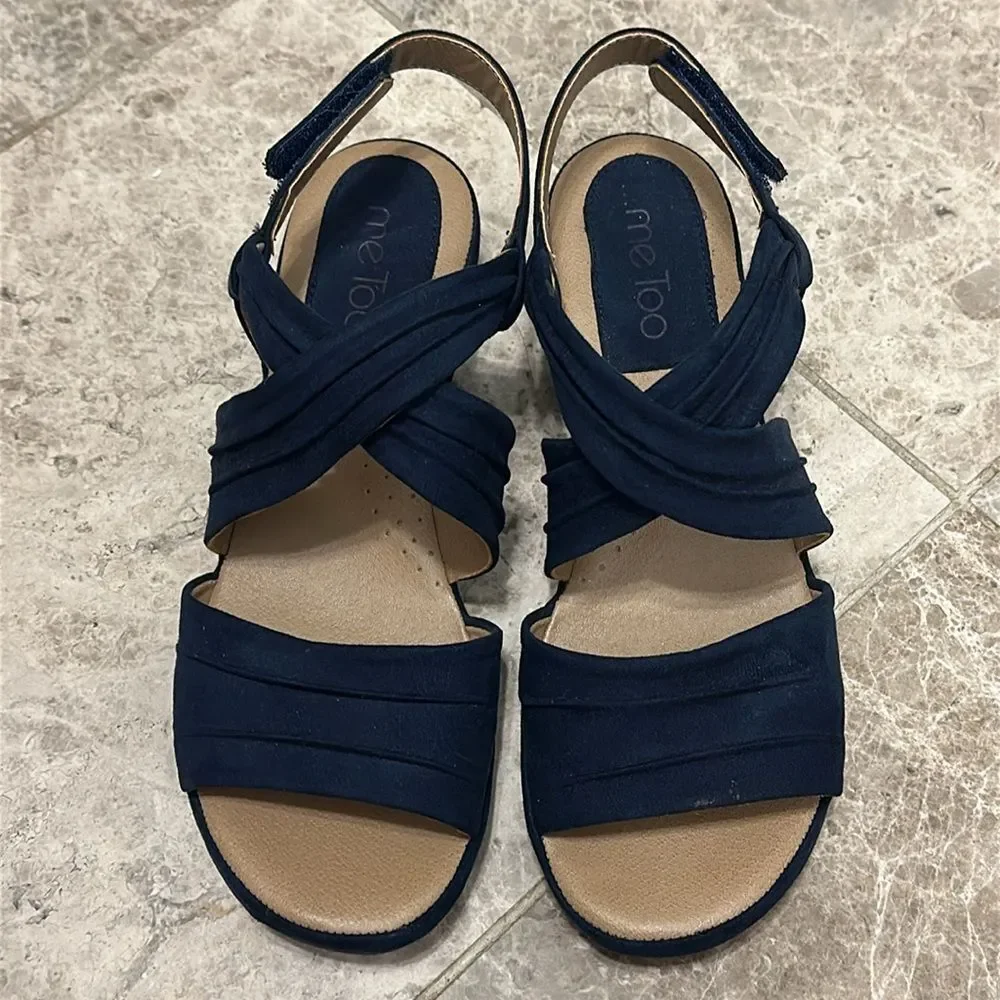 Me Too Yasmin Sandal Navy Size 7.5 Open Toe Chunky Heel Box Included